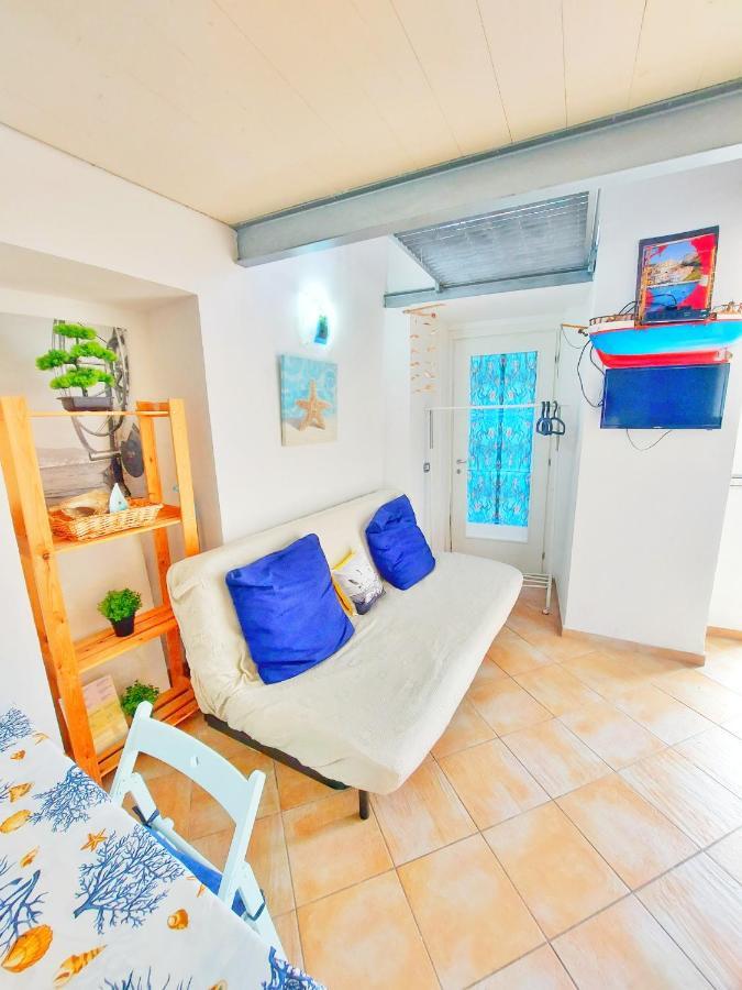 Monolocale Azzurro Procida Apartment Exterior photo